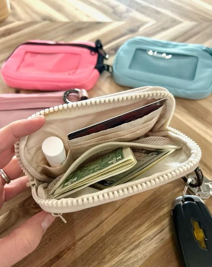 Girl On The Go Pouch